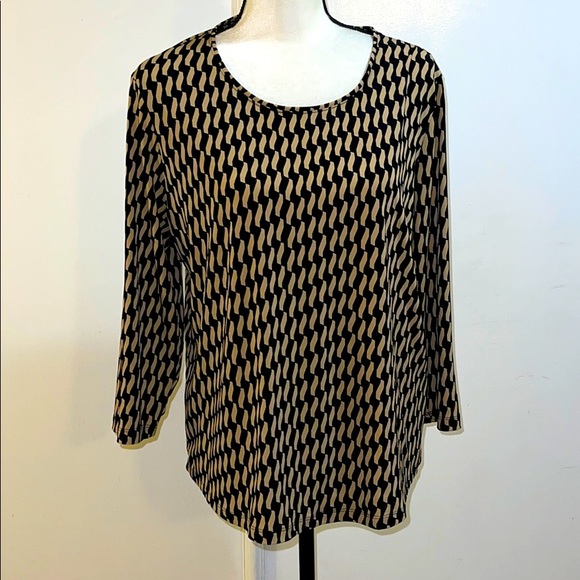 Chico’s top - Picture 2 of 5